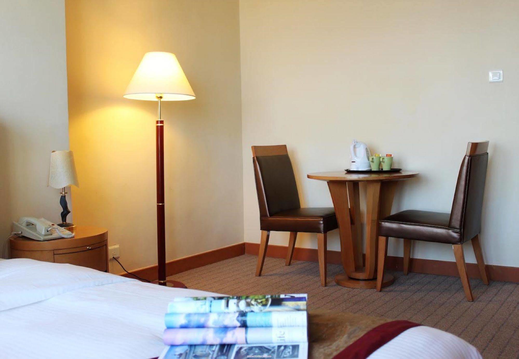 Harbour Plaza Resort City Hong Kong Ngoại thất bức ảnh